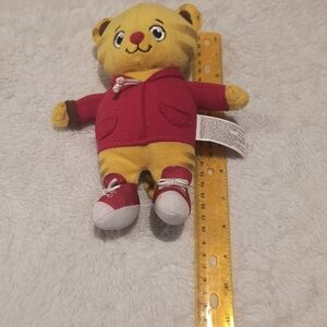 Daniel Tiger Red Hoodie Plush Toy Fred Rogers Company Jakks Pacific 2019 Stuffed